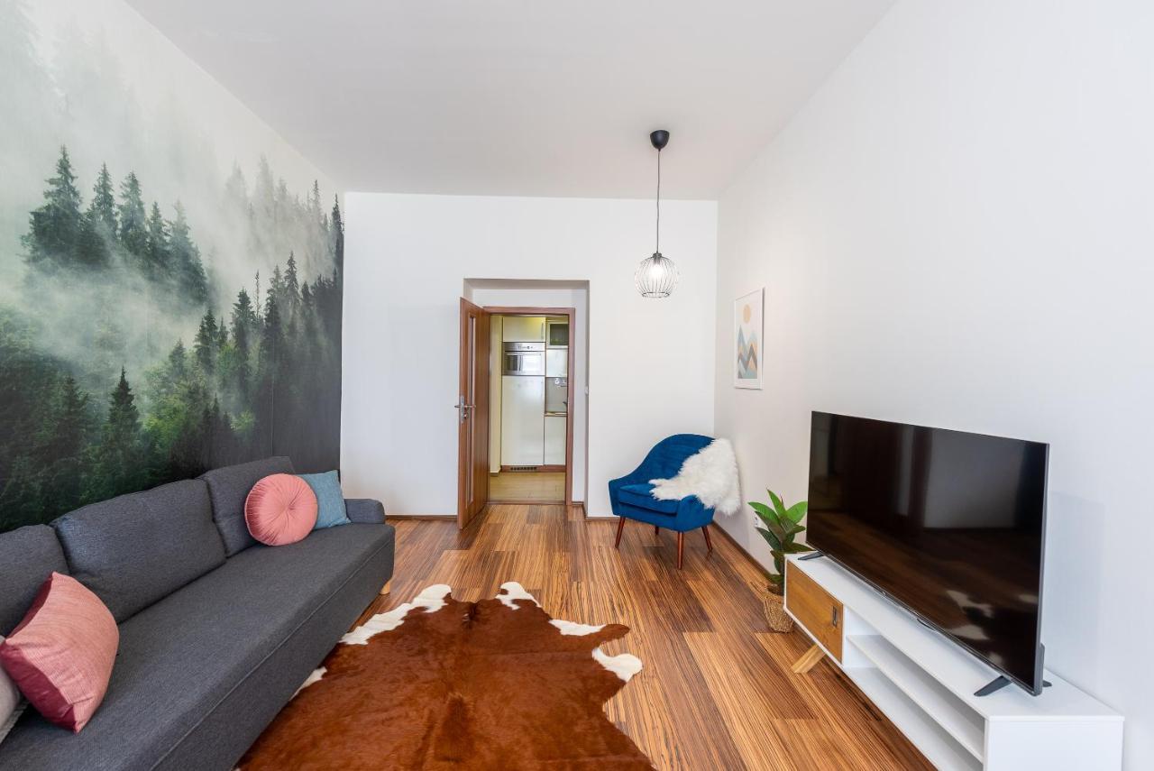 10 Min City Centre 5 People Apartment, Free Coffee Prag Dış mekan fotoğraf